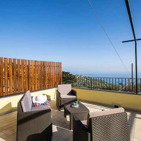 マッサ・ルブレンセMagdalene'S House - Sea View Terraceアパートメント エクステリア 写真